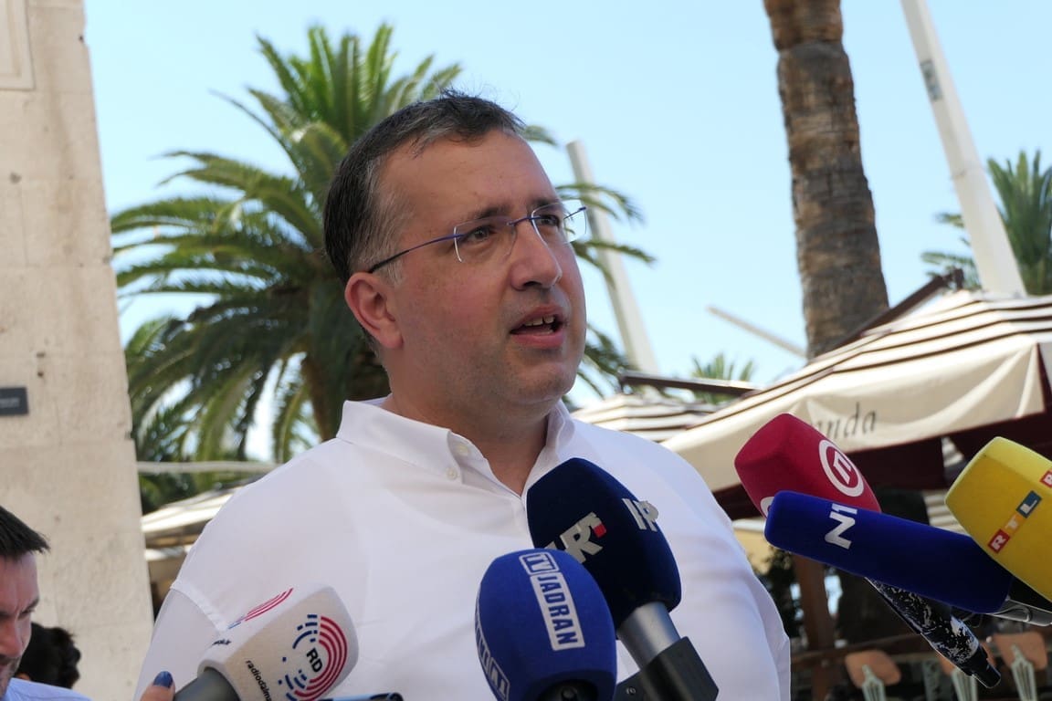 Goran Kotur: Od verbalnog "okretanja budućnosti" državnog vrha još je važnije policijsko pretvaranje nepoznatih počinitelja u poznate