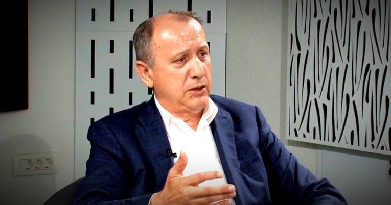 Pištoljem prijetio romskoj obitelji smrću? Uhićen HDZ-ov načelnik ličke općine