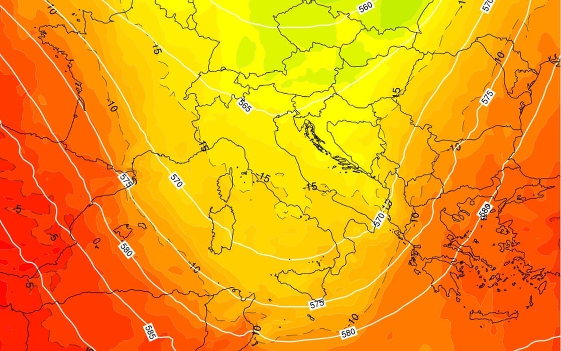 KOLIKO ĆE LJETO JOŠ TRAJATI? Uskoro se vraćaju vrući dani, ali samo prolazno. Krajem nedjelje stiže vrlo jaka ciklona