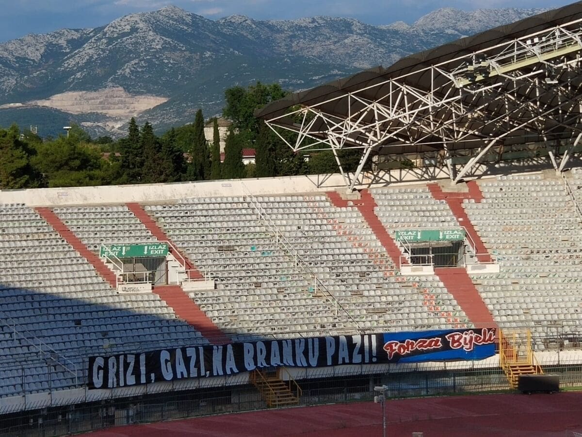 hajduk-istra-prazne-tribine(5)