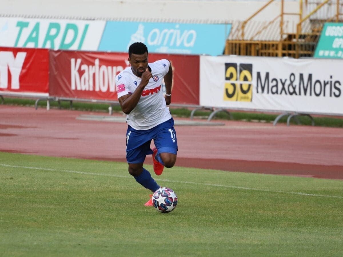 Jairo dvostruki strijelac, Dolček zabio pobjednički gol