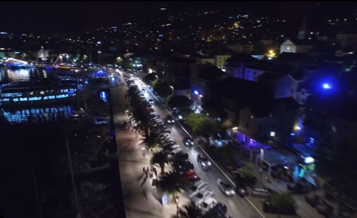 Austrijanci plaše turiste "korona klubom" u Makarskoj