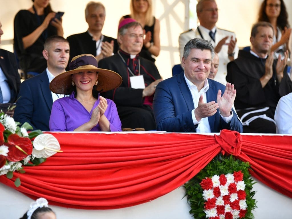 Ponovno problemi s vojnim helikopterima: Milanović morao na Korčulu u zamjenskoj letjelici