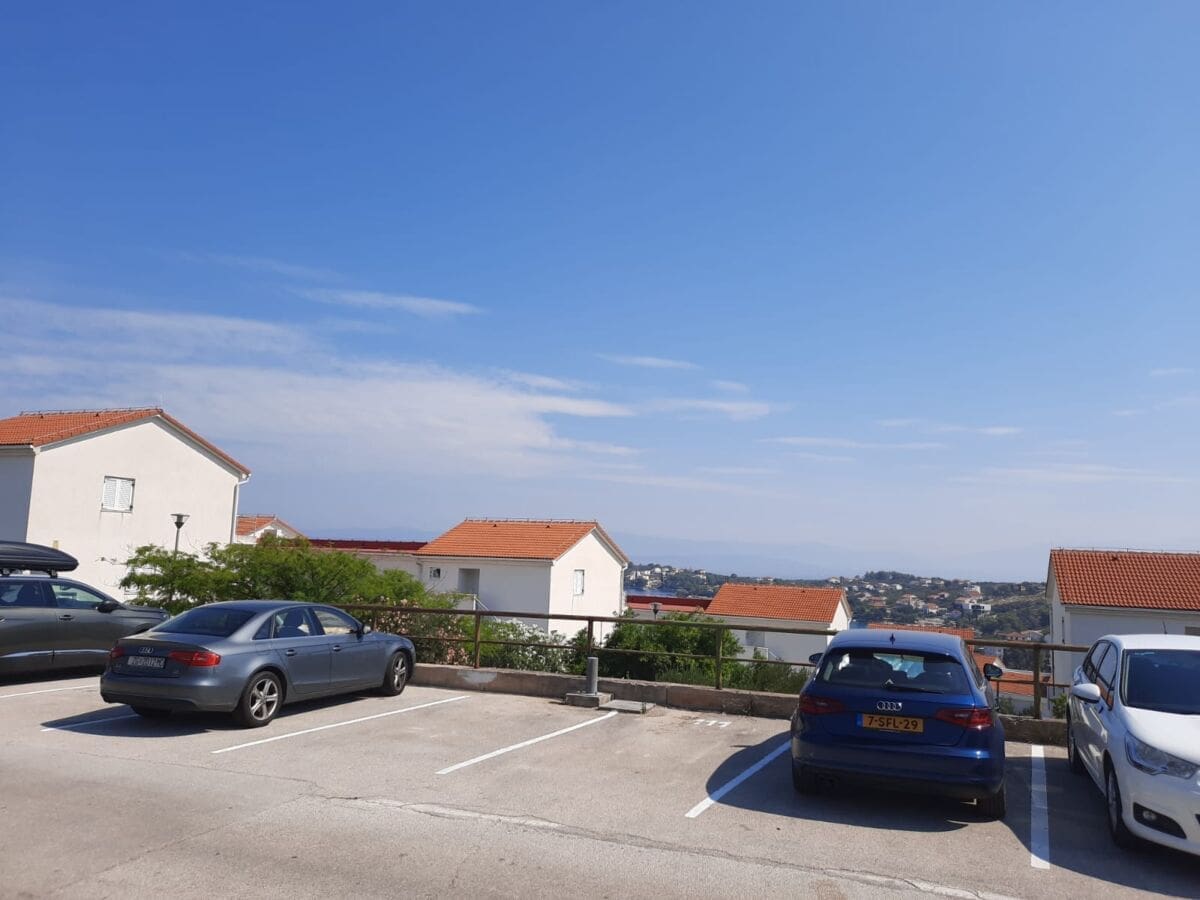 necujam-parkiraliste-blokada(1)