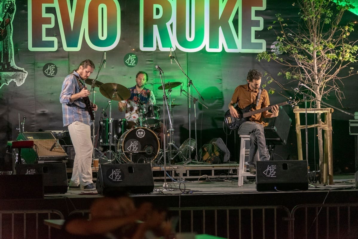 EVO RUKE Završen Split Open Jazz: Doringo i Just Jazzy zabavljali Splićane