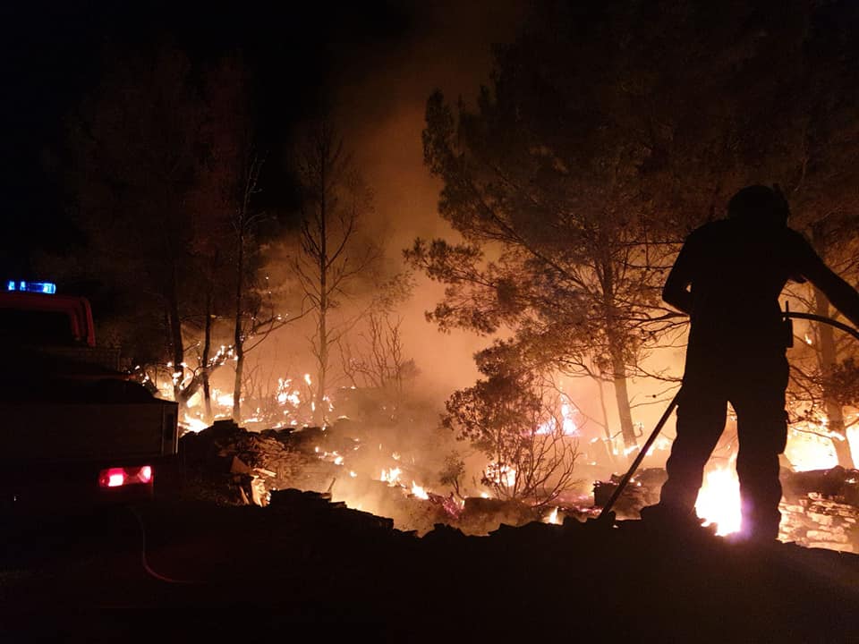 DOBRE VIJESTI Svi požari na Hvaru su ugašeni, danas se sanira teren. Opožarena površina velika