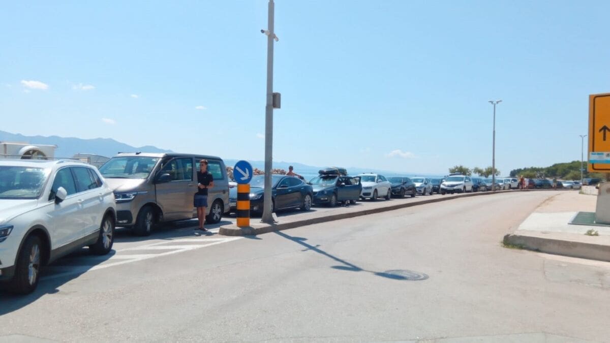 sucuraj-hvar-luka (1)