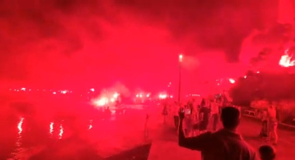 FJERA SV. ROKA U SUTIVANU Detonacije koje su čuli Splićani su stivanski topovi. Večer završila veličanstvenom bakljadom