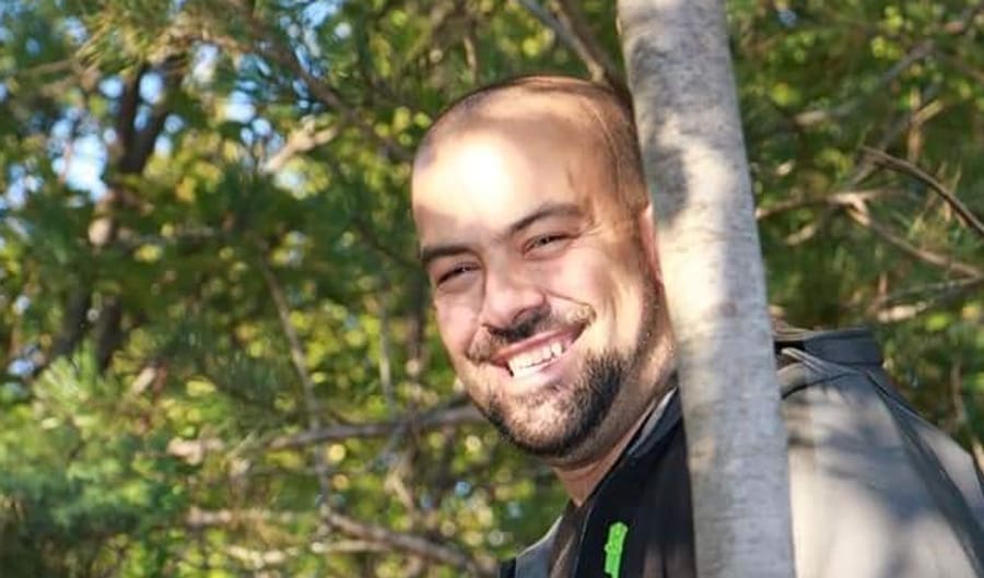 POTREBNA MU JE POMOĆ: 30-godišnjem Kninjaninu koji boluje od tumora hitno potrebna operacija