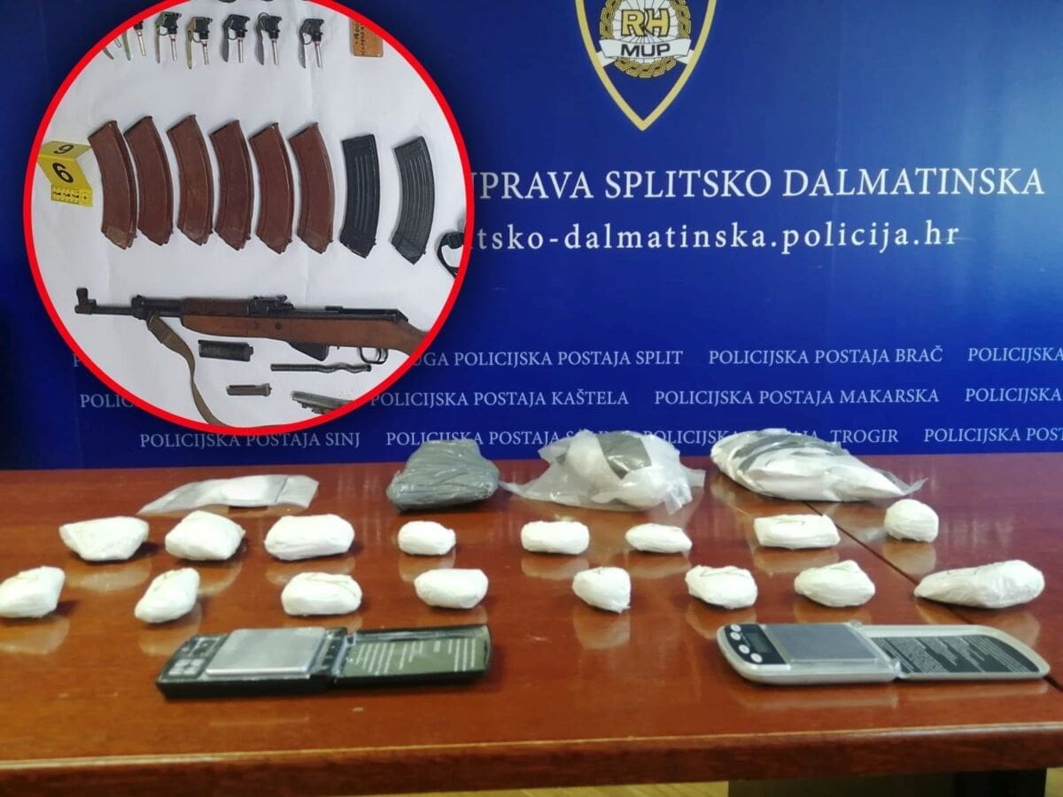 VELIKA ZAPLJENA Splićaninu (31) pronašli 1,5 kg kokaina, u stanu skrivao puške, bombe, streljivo...