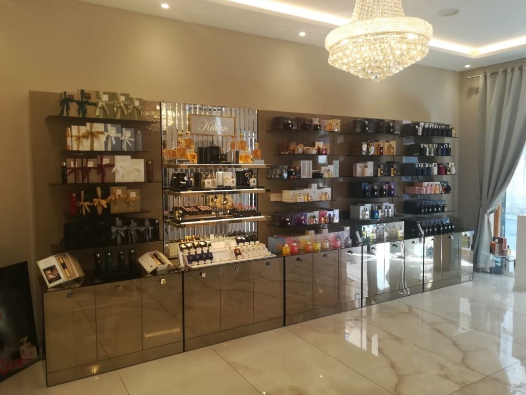 U Lana niche parfumeriji možete pronaći mirise čije su odlike trajnost i kvaliteta, a povijest bogata i živopisna