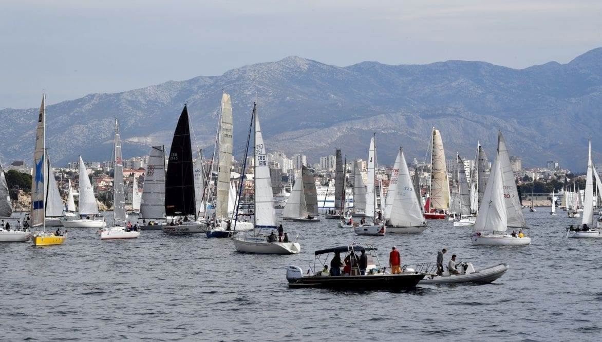 MRDUJSKA REGATA: 89. rođendan fešte od mora i jedara