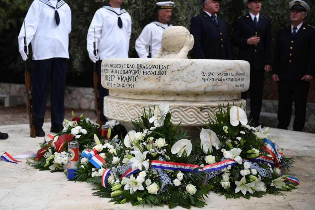 HEROJI SE NIKAD NE ZABORAVLJAJU Splićanin ostavio studentsku klupu kako bi branio domovinu: "Položio je svoj mladi život..."