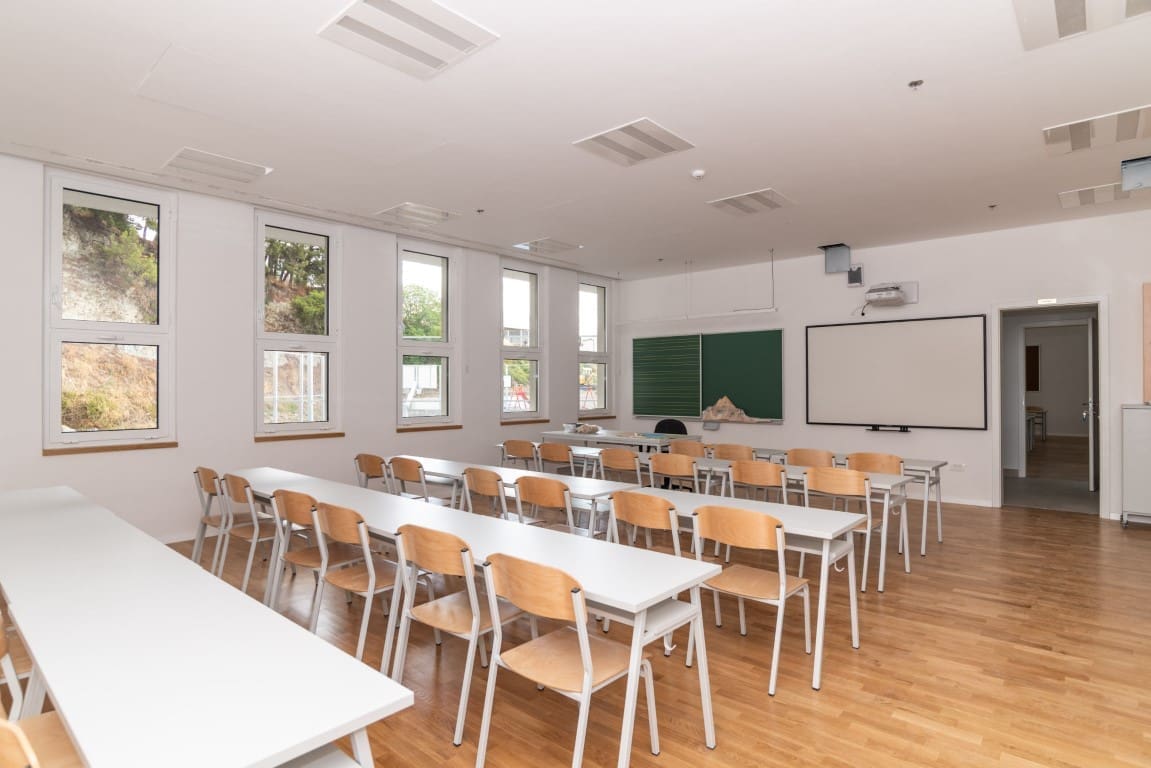 BEZOBRAZAN ODGOVOR MINISTARSTVA Kolika je plaća ministra za vrijeme samoizolacije?