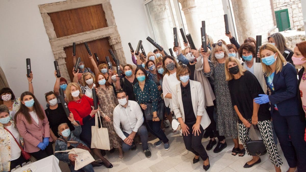 Zlatna vrata: Održana završna svečana konferencija projekta „Zaželi sretniju starost“