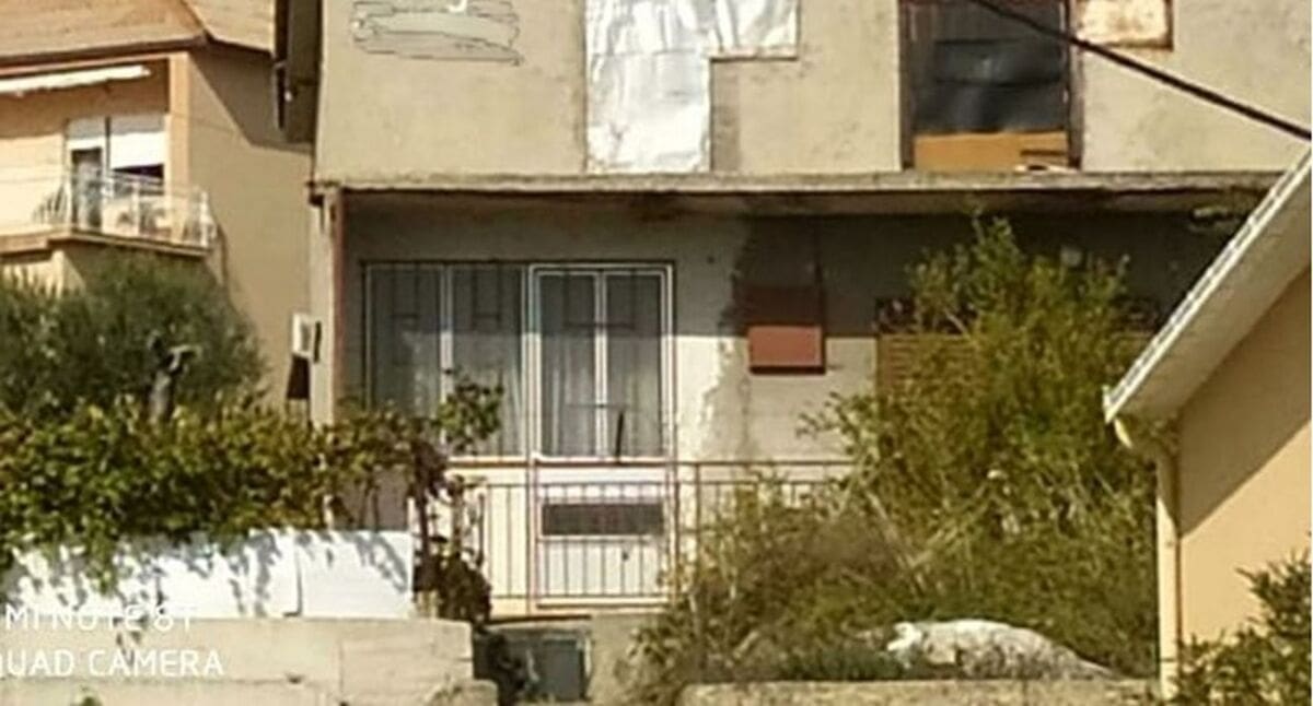 Tipfeler koji mijenja sve: Kuća na prodaju u Dalmaciji postala hit zbog natpisa