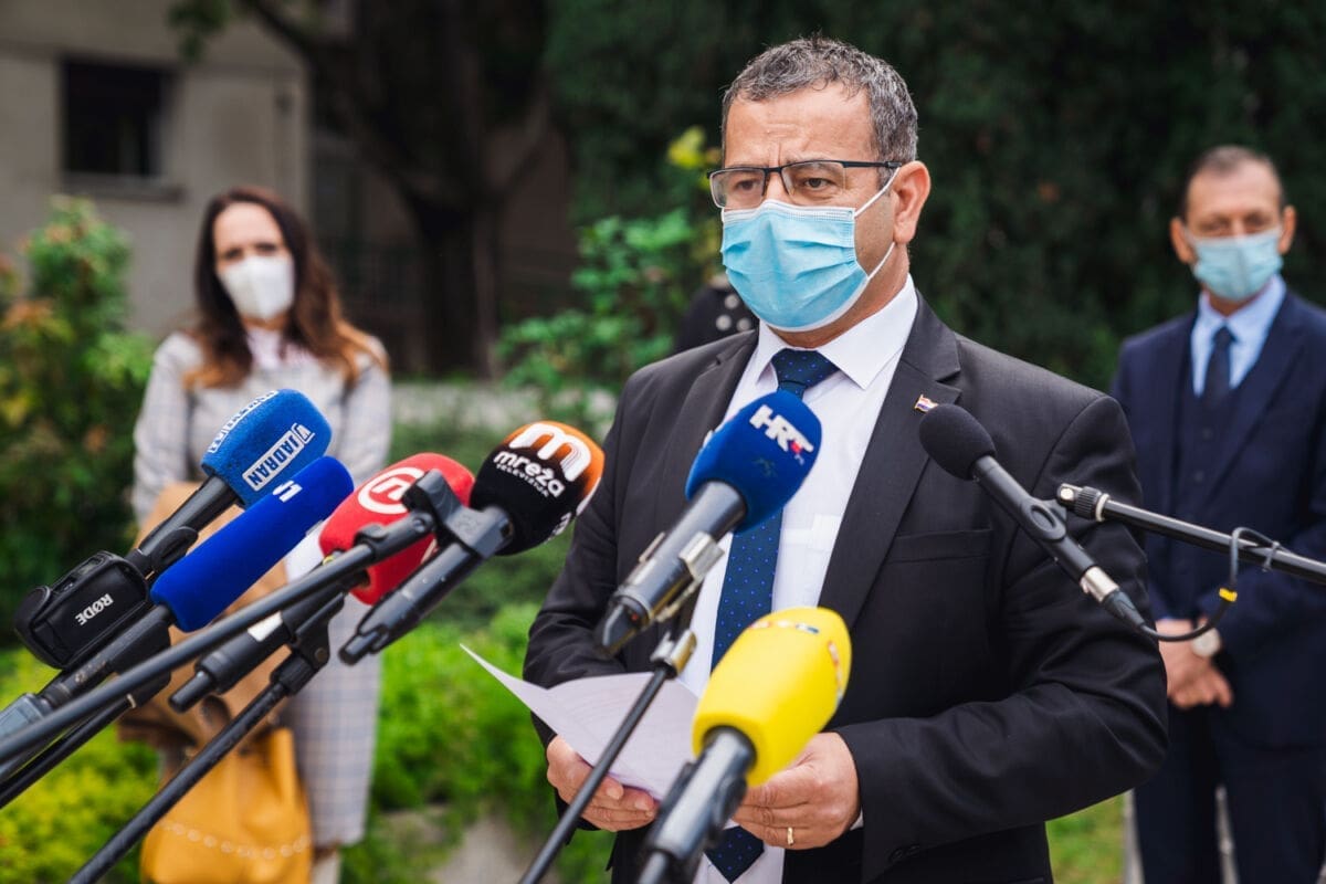 LUKA BRČIĆ: "Imamo problem nedostatka medicinskog osoblja, županija će angažirati njegovateljice"