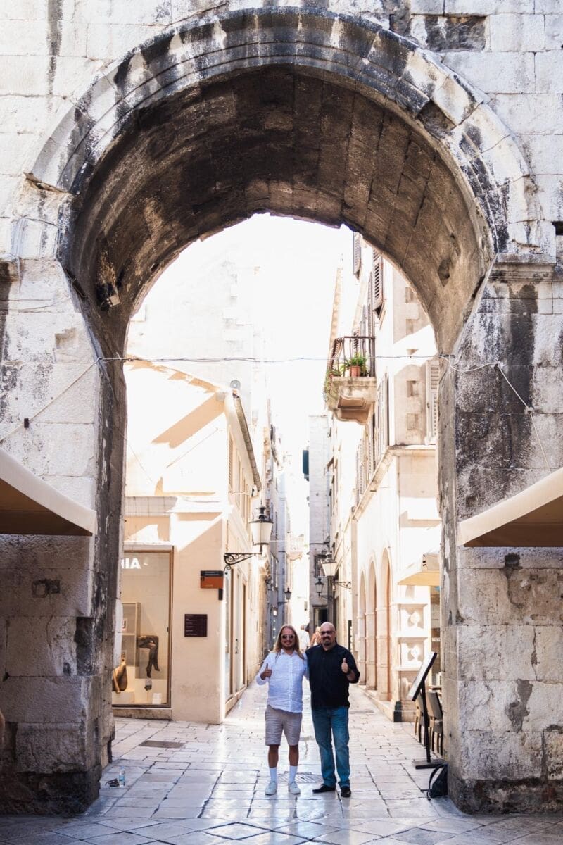 10-4-roy-orbison-jr-1