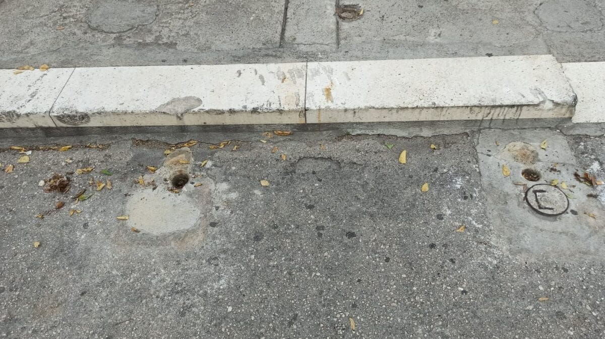 NETKO JE TIJEKOM NOĆI UKLONIO STUPIĆE NA SPLITU 3: Mandić: „Obavijestili smo policiju i nadležne službe“