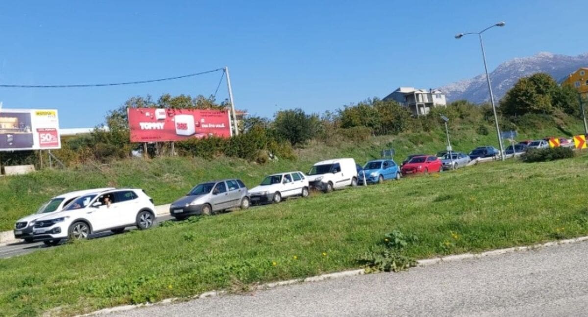 GUŽVE NA IZLAZU IZ GRADA Zatvorena brza cesta Solin-Klis, evo zbog čega