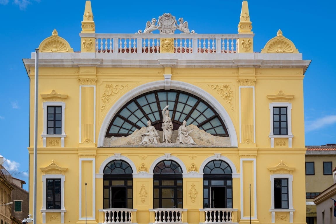 HNK Split objavio nove termine predstave "U malu je uša đava"