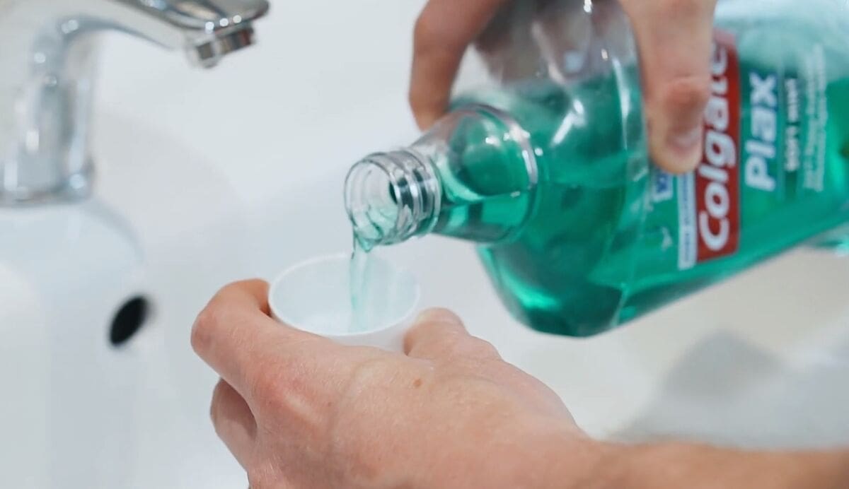 Vodice za ispiranje nosa i usta u pokusima uništile koronaviruse