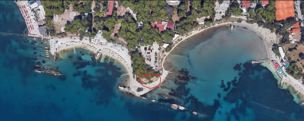 GRAĐANI SE MOLE DA BUDU OPREZNI: Uklanjaju se stijenske mase na Firulama