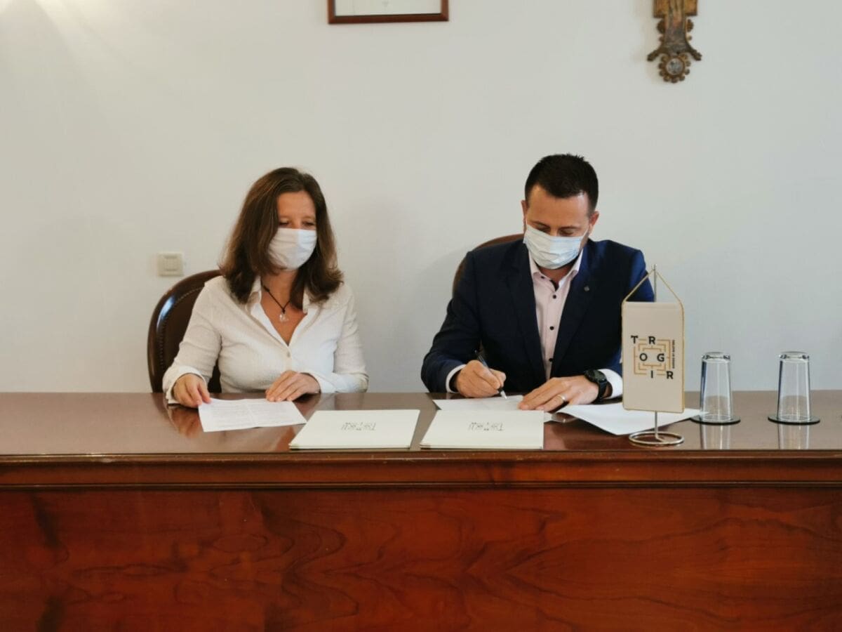 TROGIR: Potpisan sporazum o suradnji u projektu Plastic Smart Cities Croatia