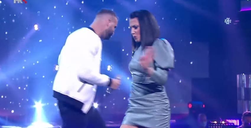 NOVA SEZONA SHOWA "ZVIJEZDE PJEVAJU": Ivan Šarić i Lara Antić Prskalo impresionirali publiku i žiri