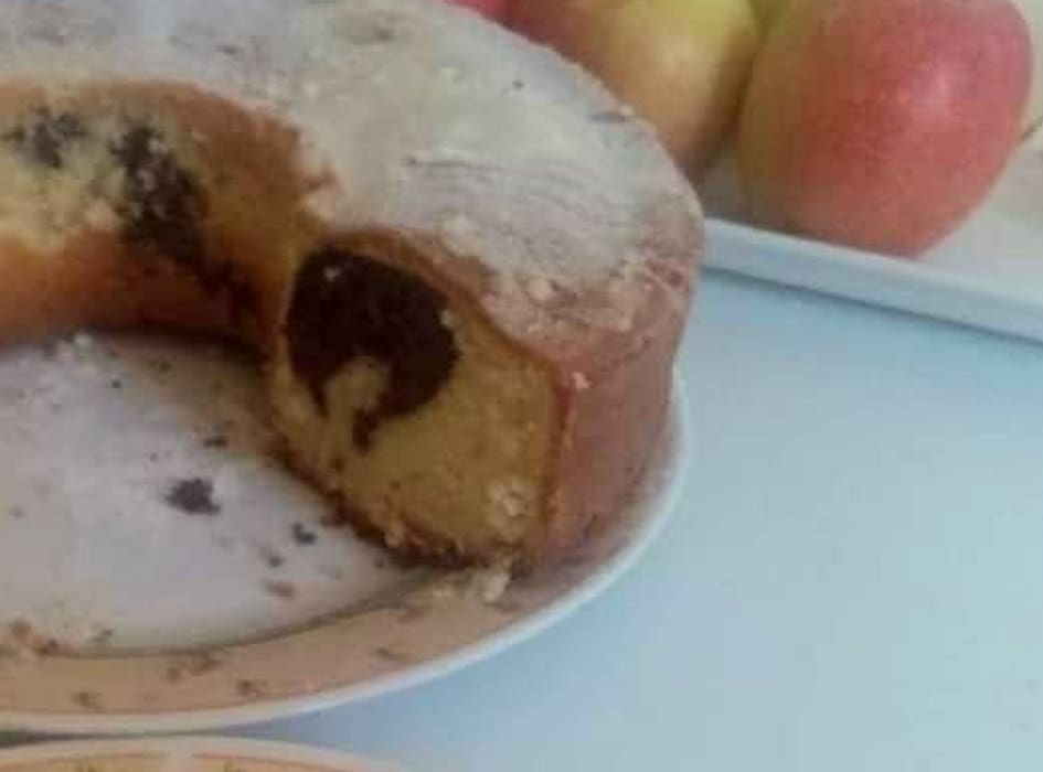 Fotografija iz Dalmacije postala hit na Fejsu: U kolaču se "ukazala" legendarna splitska političarka