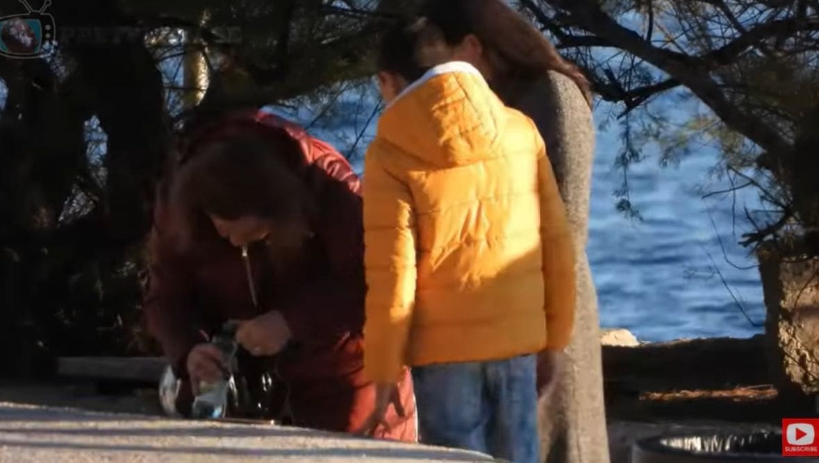 NOVA URNEBESNA SKRIVENA KAMERA Pogledajte što su Splićani pokušavali, ali im nije išlo za rukom, pale su i psovke