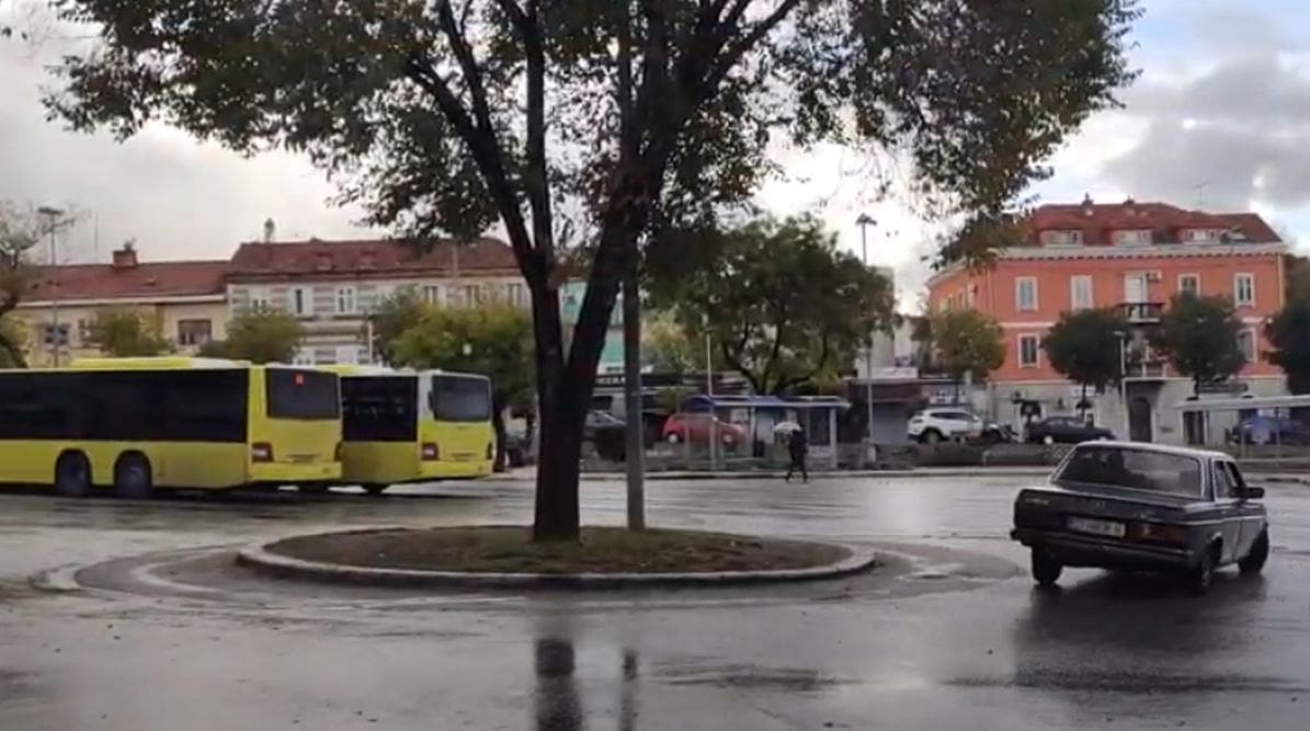 “Đir 37, ma ko to more platit; istrest će ti bubrige i još će ti naplatit”: Svjetlo dana ugledao spot za pjesmu “37 Split Trogir”