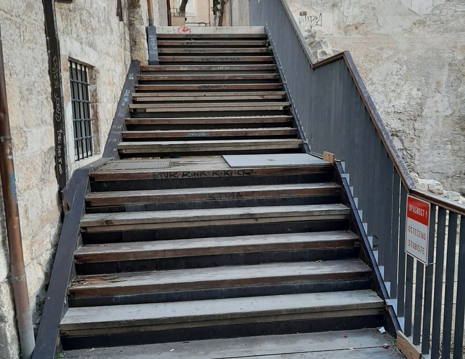 Počinju radovi na sanaciji stepeništa u Medulićevoj ulici