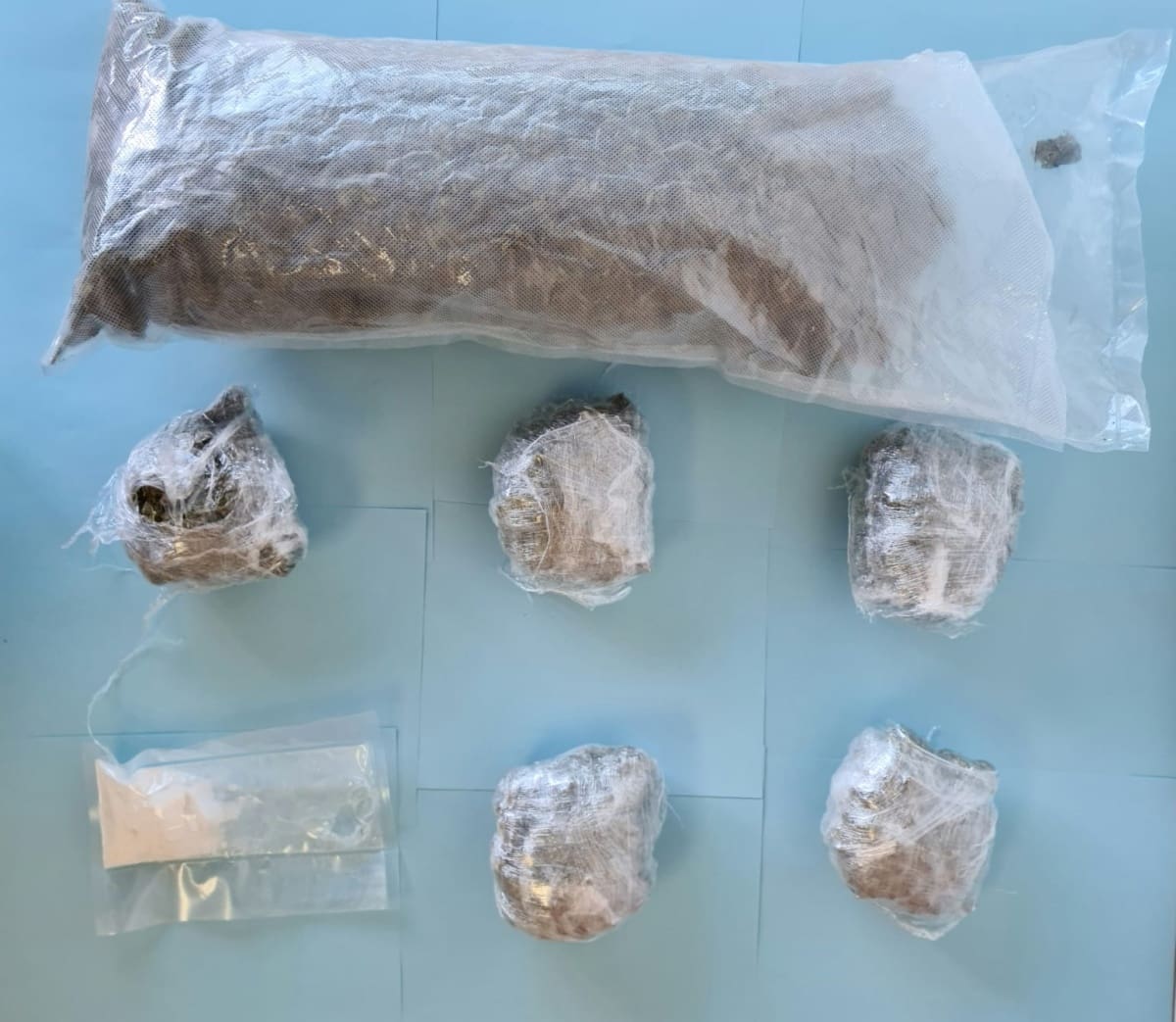 "ULOV" SPLITSKE POLICIJE Na autocesti "pao" s kokainom i više od 1,5 kg marihuane