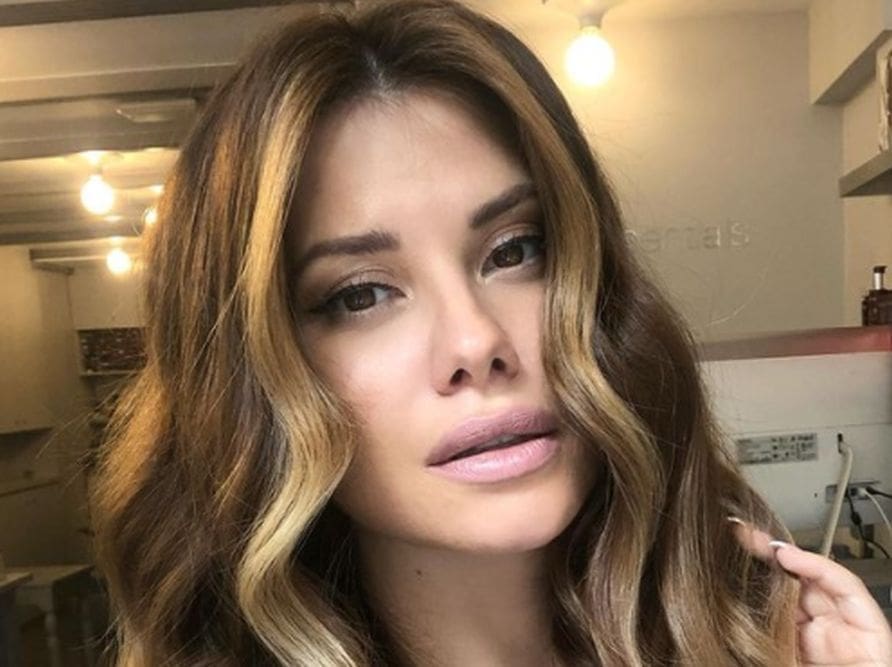 Ecija Ivušić pohvalila se okićenim borom, nećete vjerovati čime ga je ukrasila