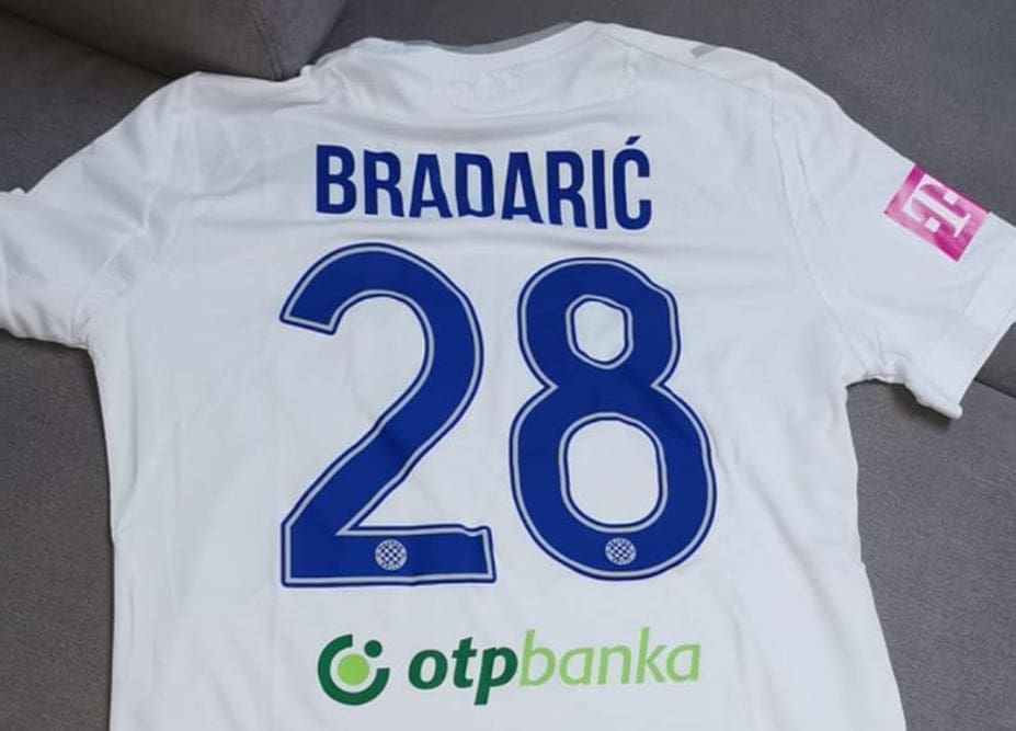 Filip Bradarić stavio dres na aukciju, novac ide u dobre ruke, početna cijena mu je 500 kuna