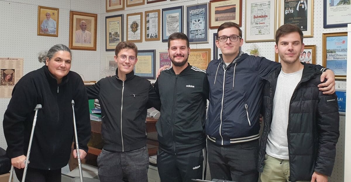 Klapa Žrnovnica u izdanju Scardone predstavlja novi nosač zvuka "Sveta noć"