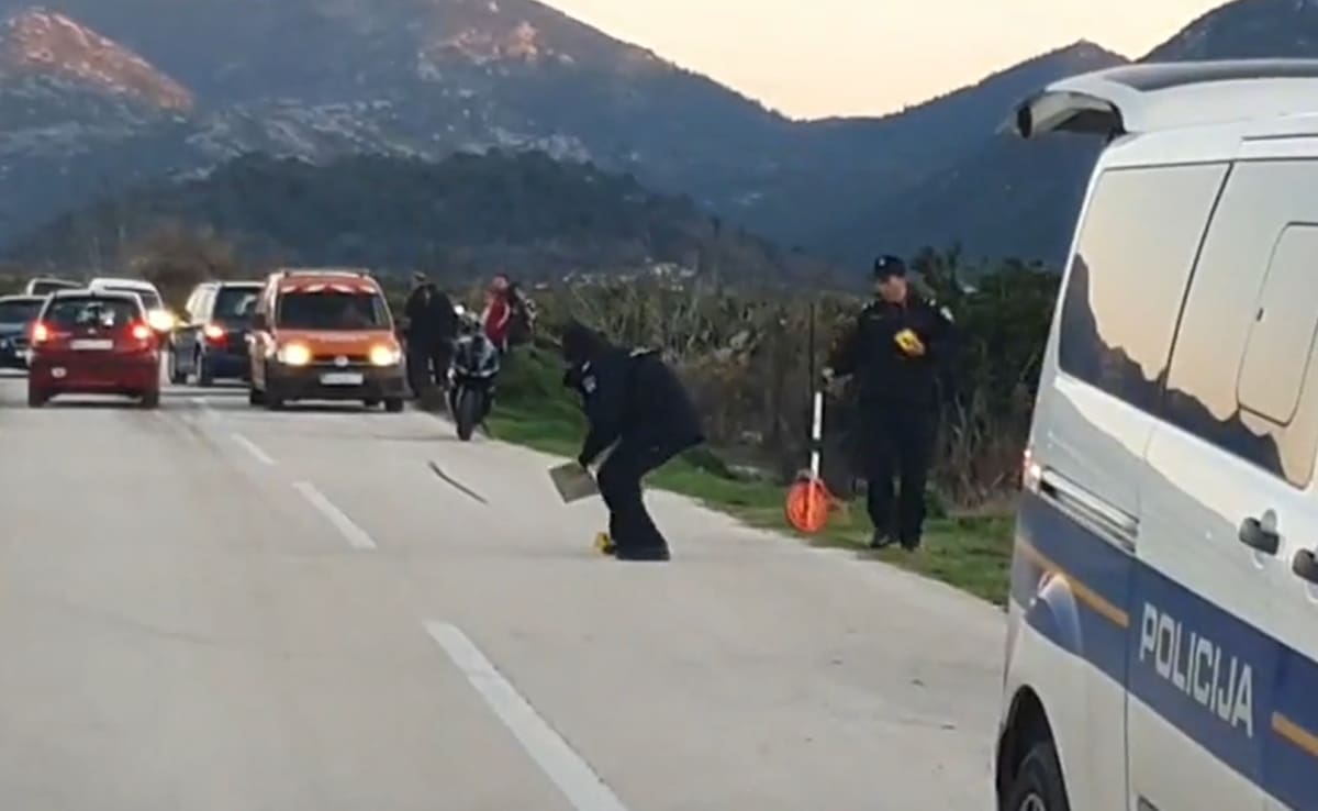 U prometnoj nesreći kod Metkovića teško ozlijeđen biciklist