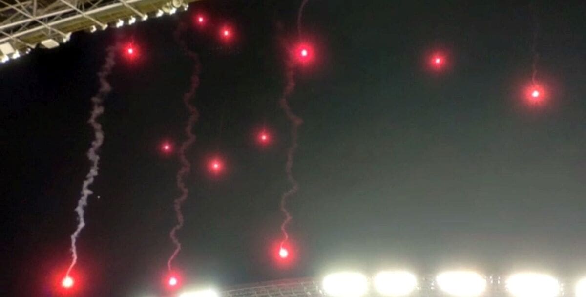 Poljud: 20-godišnjak ispaljivao signalne rakete koje su pale unutar stadiona. Policija ga privela