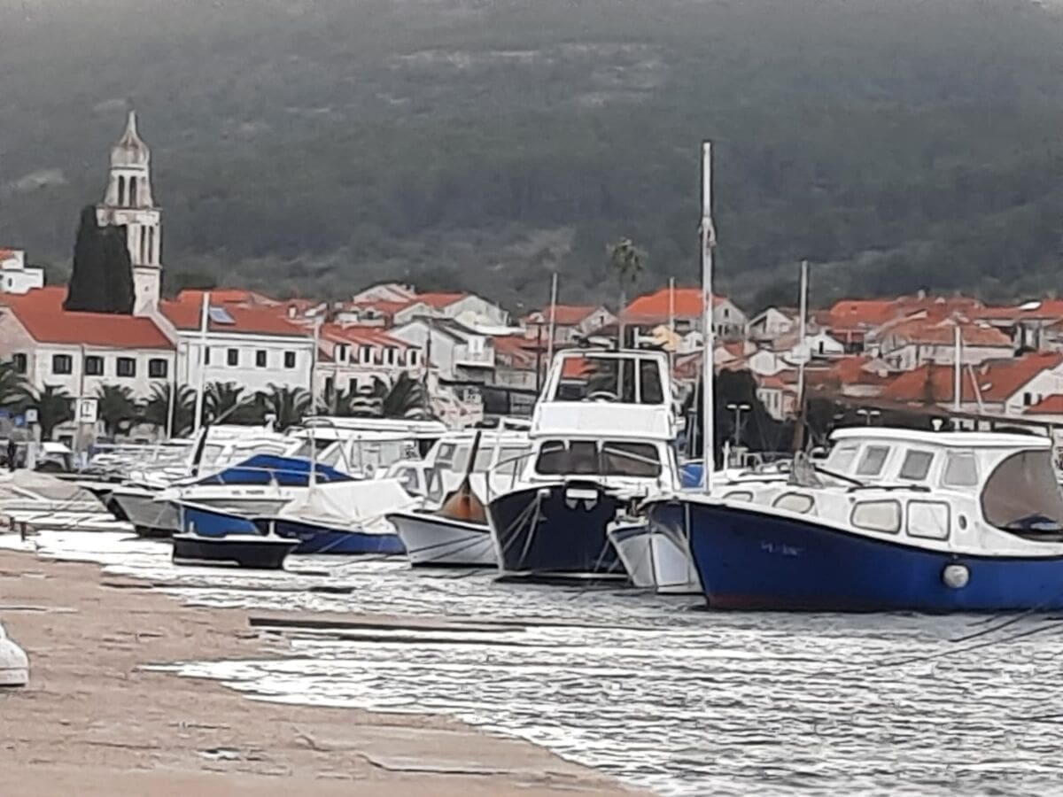 VELIKA PLIMA DILJEM DALMACIJE: Pogledajte kako izgleda obala na jednom od dalmatinskih otoka