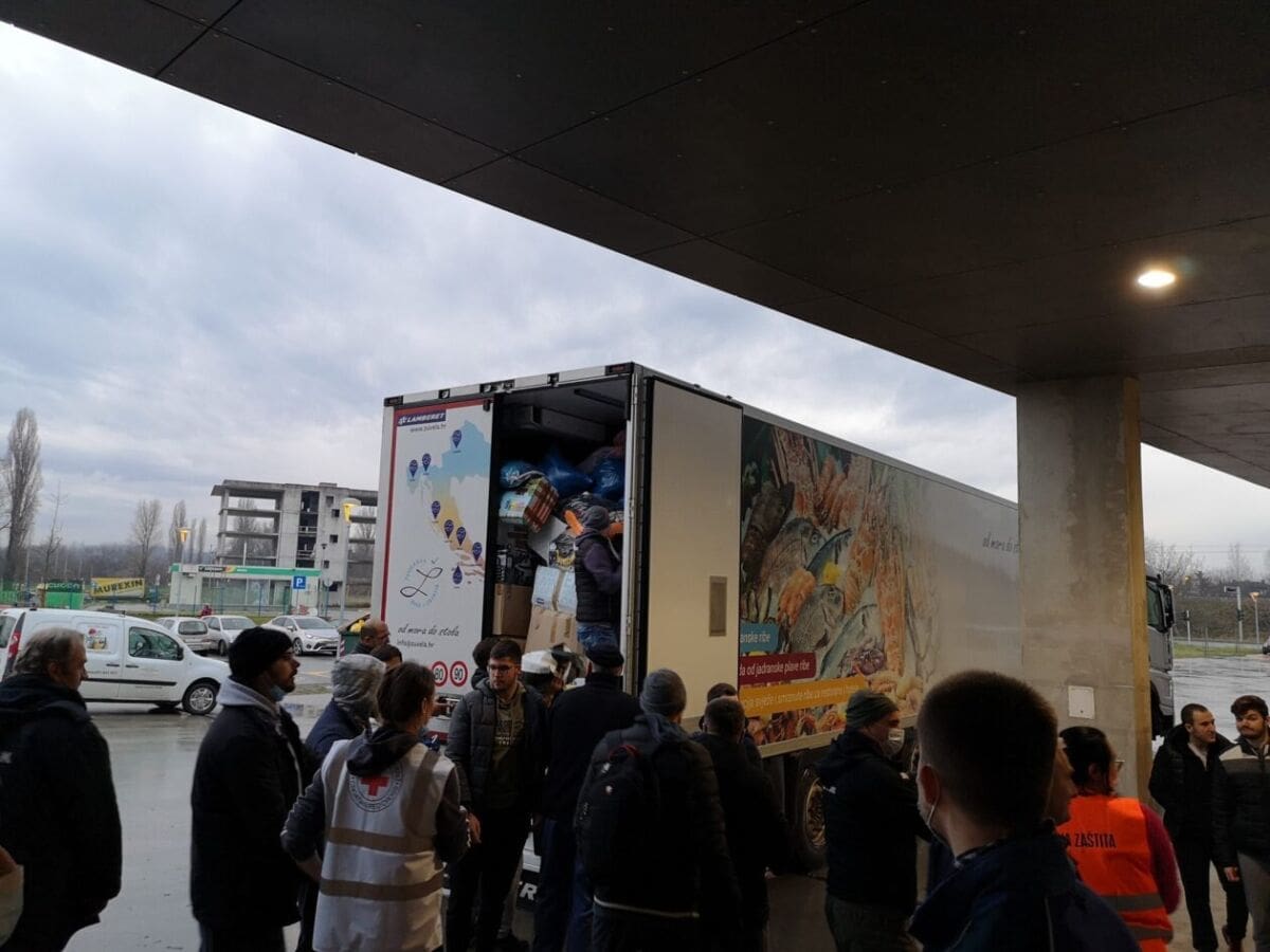 donacija-hvar-sisak01