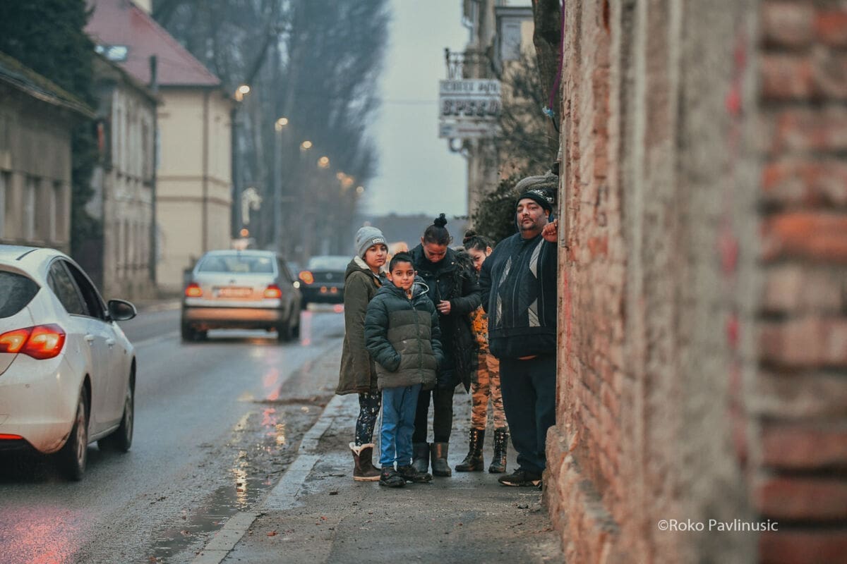 Uskrsni darovi iznenadili djecu u Petrinji, Glini i Sisku