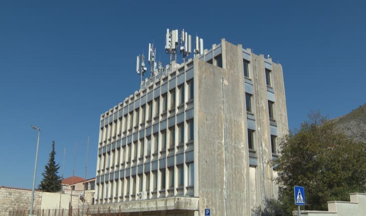 POBJEDA GRAĐANA Teleoperateri uklanjaju bespravno postavljene antene u Dubrovniku