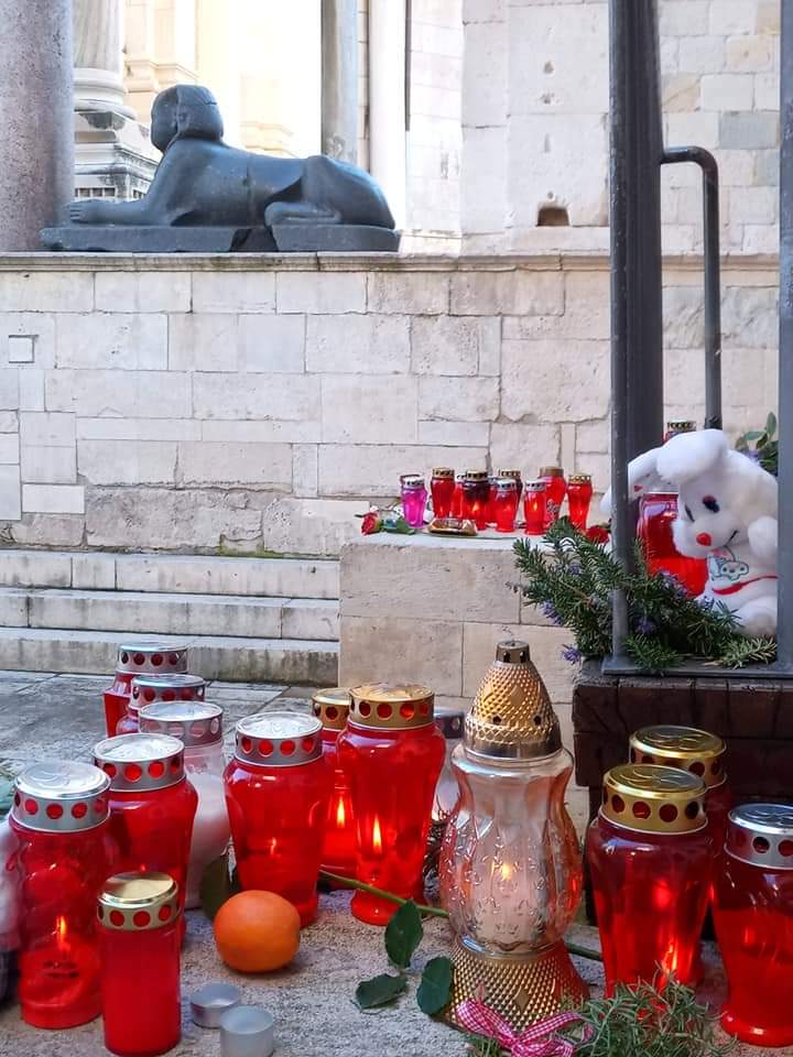 balasevic-lampioni-peristil(1)