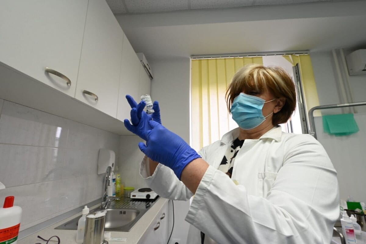 BITNE INFORMACIJE Evo kada će se u Spaladium areni cijepiti turistički djelatnici iz SD županije