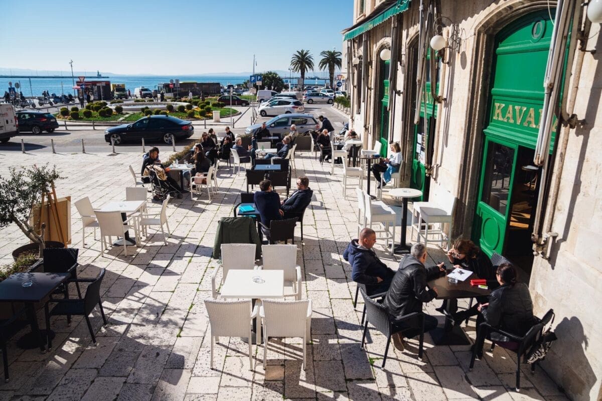 DAN NAKON OTVARANJA TERASA KAFIĆA Udruga ugostitelja: Pred kolapsom smo!