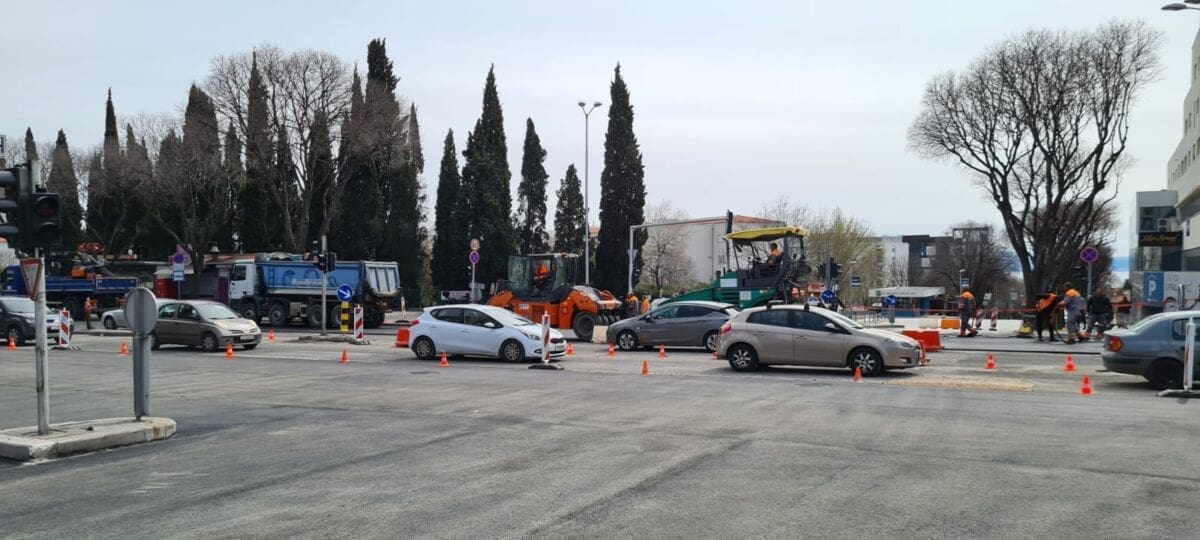 OPREZ, VOZAČI! Privremena regulacija u Dubrovačkoj ulici - stvaraju se gužve zbog radova