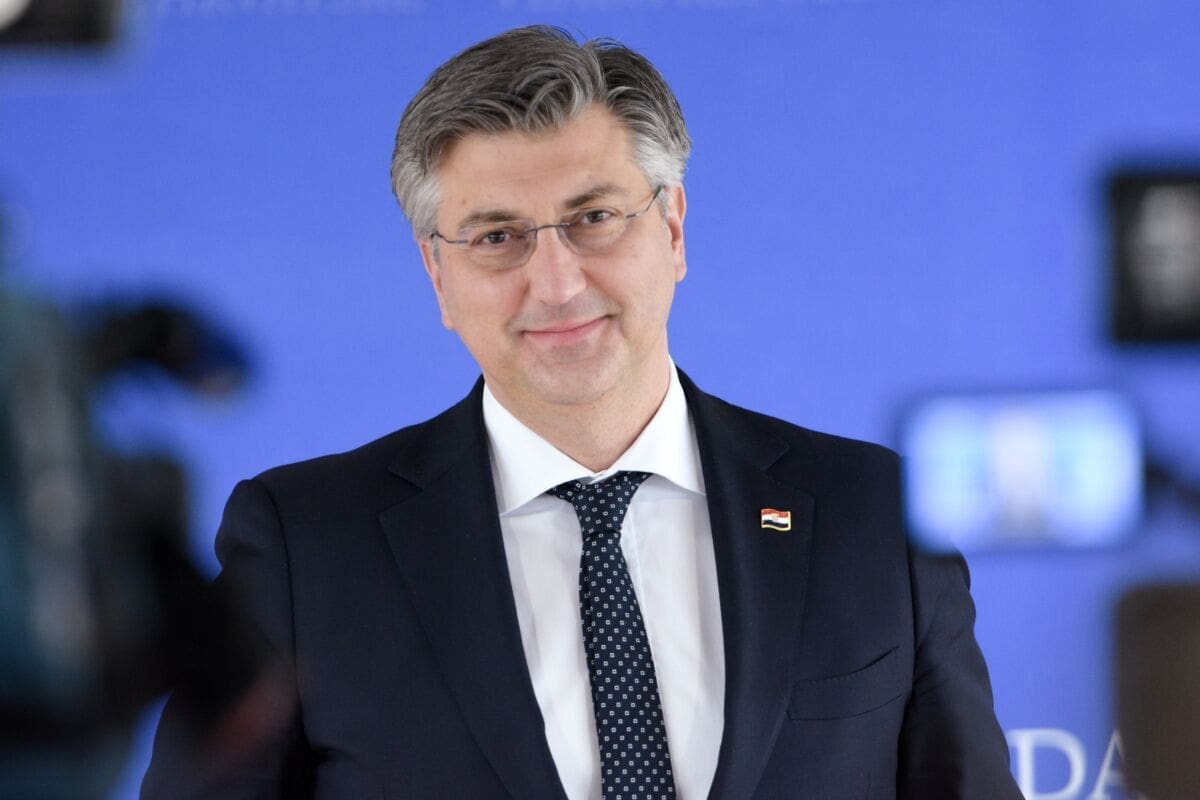 Župan Anušić pozitivan na koronavirus, napustio sastanak s premijerom