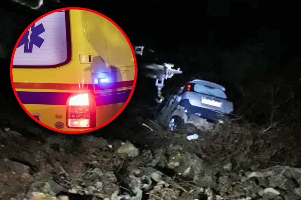 NESREĆA NA BRAČU Vozačica sletjela u provaliju. Na mjestu događaja vatrogasci, hitna i policija