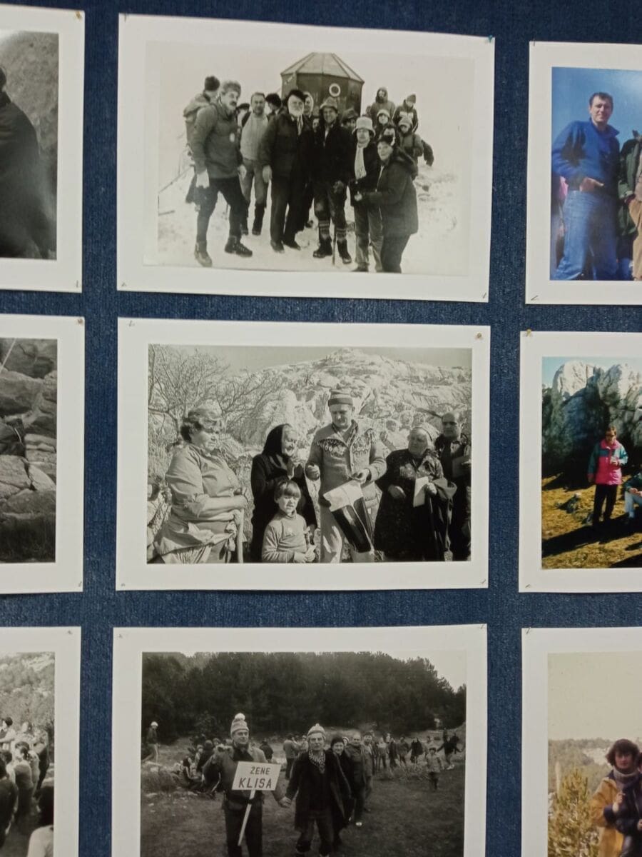 izlozba-zene-mosor(10)